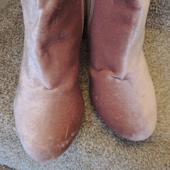Pink velvet boots - Picture 3 of 8